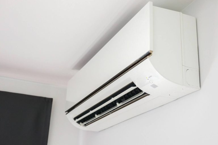 Air Con Systems That Heat and Cool: Year-Round Comfort